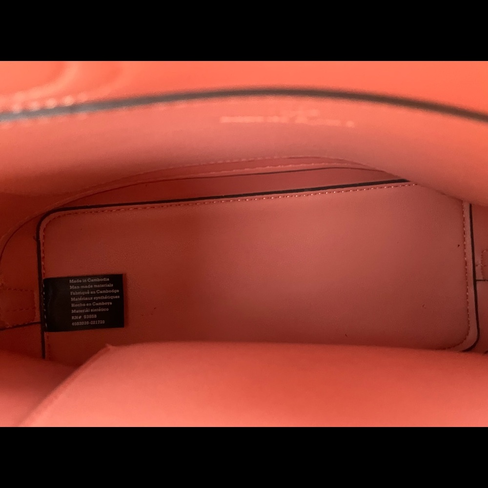 Nanette Lenore Vegan Leather Peach Purse New - Picture 6 of 8